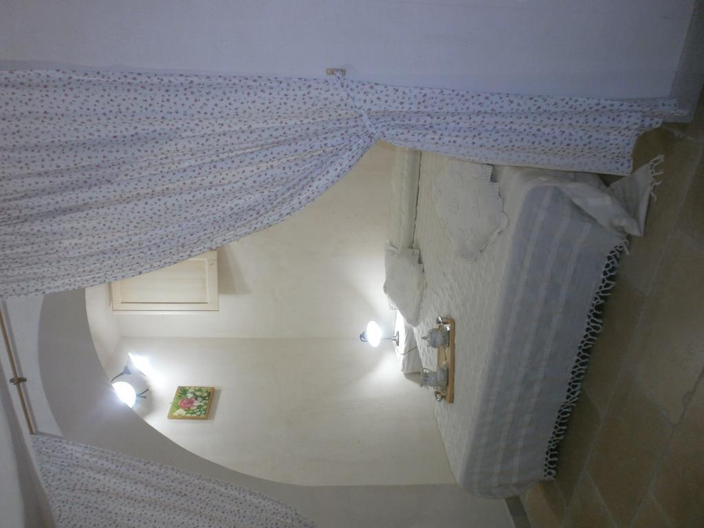 Trullo Villa Giuliana Con Giardino Posizione Panoramica Free Wifi Ostuni Habitación foto