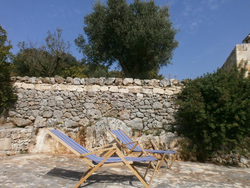 Trullo Villa Giuliana Con Giardino Posizione Panoramica Free Wifi Ostuni Habitación foto